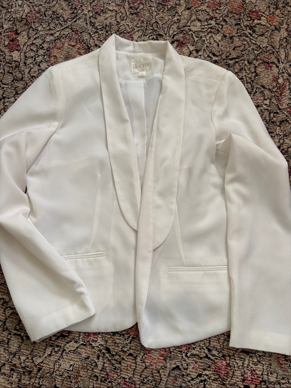 Decree White Shawl-Collar Open Blazer